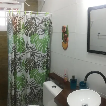Cottage Praia Do Tombo Guaruja Exterior photo